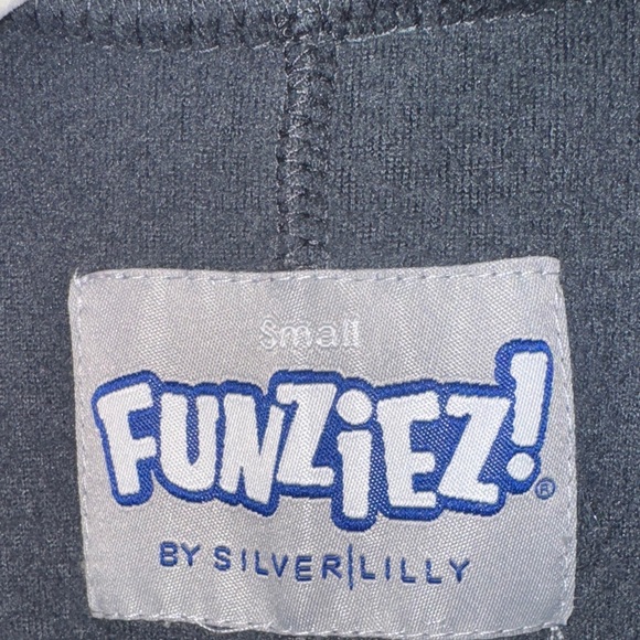 Adult Dinosaur Costume Black & Gray onesie zip up w/ Dino hoodie & tail - Small - Picture 4 of 13